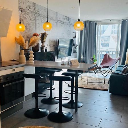Appartement accès direct mer, en face du port et de toutes commodités La Grande-Motte Esterno foto